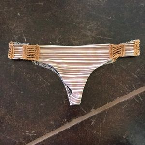 Used acacia swimwear bikini: crochet tan lines P